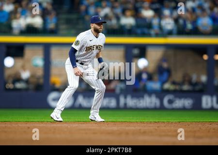 Arizona Diamondbacks' Evan Longoria hits against the Milwaukee Brewers  during the first inning of a baseball game, Monday, April 10, 2023, in  Phoenix. (AP Photo/Matt York Stock Photo - Alamy