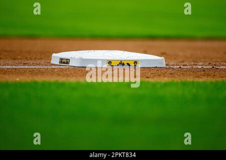April 8, 2023: Milwaukee Brewers third base during the game between the Milwaukee Brewers and the St. Louis Cardinals at American Family Field on April 8, 2023 in Milwaukee, WI. Darren Lee/CSM Stock Photo