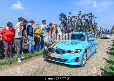 Gruson, France. 09th Apr, 2023. The car of the Belgian Cycling team, on Sunday 9 April 2023 on Carrefour de lArbre in Gruson, France . Credit: sportpix/Alamy Live News Stock Photo