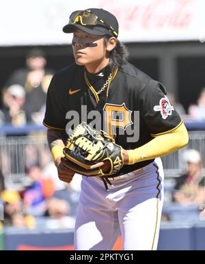 Pittsburgh Pirates second baseman Ji Hwan Bae plays against the Cincinnati  Reds during an opening day baseball game in Cincinnati, Thursday, March 30,  2023. (AP Photo/Jeff Dean Stock Photo - Alamy