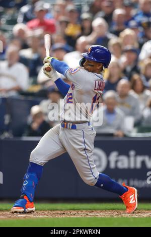 MILWAUKEE, WI - APRIL 05: New York Mets relief pitcher Adam Ottavino (0)  delivers a pitch during an MLB game against the Milwaukee Brewers on April  05, 2023 at American Family Field in Milwaukee, Wisconsin. (Photo by Joe  Robbins/Icon Sportswire