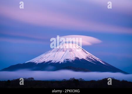 Long exposure shot of lenticular cloud over Mount Fuji Stock Photo