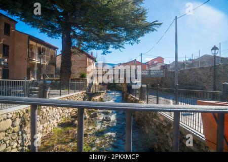 Artiñuelo stream. Rascafria, Madrid province, Spain Stock Photo - Alamy