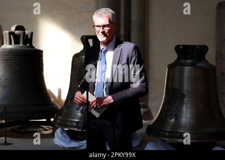 Magdeburg, Germany. 10th Apr, 2023. Jörg Uhle-Wettler, cathedral preacher, speaks in the cathedral to the guests of a festive service for the inauguration of five newly cast bells for the Magdeburg cathedral ringing. Credit: Peter Gercke/dpa-Zentralbild/dpa/Alamy Live News Stock Photo