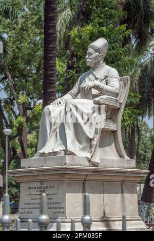 09 10 2006 Marble statue of Sir dinshaw maneckji petit at Bhatiya Bag Nagur Chok Mumbai, Maharashtra, india, Asia Stock Photo