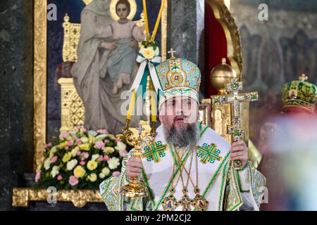 Non Exclusive: KYIV, UKRAINE - APRIL 9, 2023 - Primate of the Orthodox Church of Ukraine, Metropolitan of Kyiv and all Ukraine Epiphanius conducts the Stock Photo