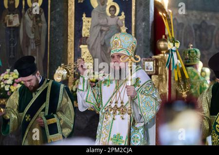 Non Exclusive: KYIV, UKRAINE - APRIL 9, 2023 - Primate of the Orthodox Church of Ukraine, Metropolitan of Kyiv and all Ukraine Epiphanius conducts the Stock Photo