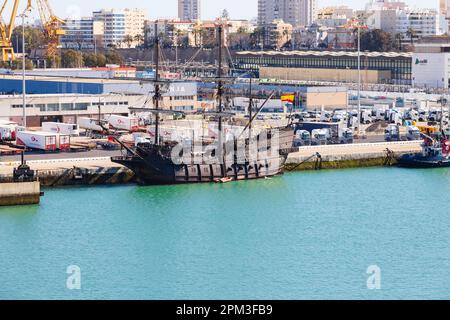 Nao Santa Maria. Replica square sail ship of Christopher Columbus boat. Moored at Cadiz, Andalusia, Spain. Cristoforo Colombo, Huelva. Historic. Moore Stock Photo