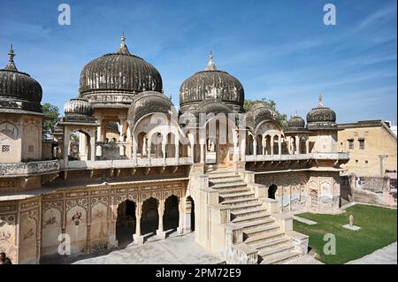 Exteriors of an old chhatri (cenotaph), Seth Anantram Podar and family ...