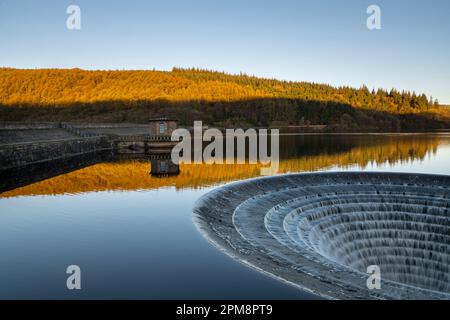 Dawn by the 'Plug Holes' at Ladybower Reservoir in the Peak District national park, Derbyshire, England. Stock Photo