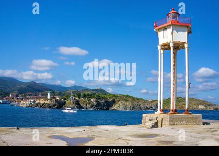 Old iron lighthouse at the harbour entrance of Port Vendres, Pyrénées-Orientales, Languedoc-Roussillon, South France, France, Europe Stock Photo