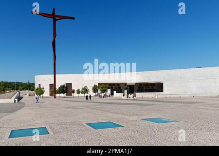 Cross in front of the Church of the Holy Trinity, Fatima, Igreja da Santissima Trinidade, Portugal Stock Photo