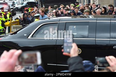 (230412) -- BELFAST, April 12, 2023 (Xinhua) -- U.S. President Joe Biden (C) is pictured on his way to Ulster University in Belfast, Northern Ireland, the United Kingdom, on April 12, 2023. During his visit to Belfast on Wednesday, U.S. President Joe Biden called for the restoration of the power-sharing government in Northern Ireland. However, analysts do not expect his plea to lead to significant change. (Arthur Allison/Pacemaker Press/Handout via Xinhua) Stock Photo