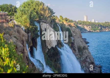 Falling off cliff hi-res stock photography and images - Alamy