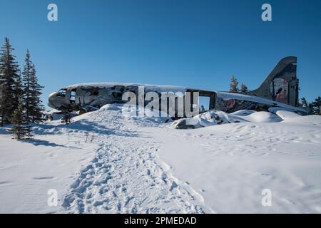 Emergency Transmission mural on Miss Piggy crashed aircraft in Churchill, Manitoba, Canada Stock Photo