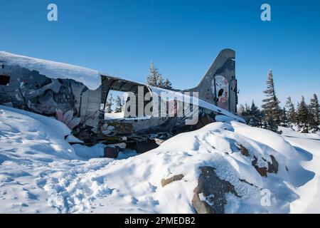 Emergency Transmission mural on Miss Piggy crashed aircraft in Churchill, Manitoba, Canada Stock Photo