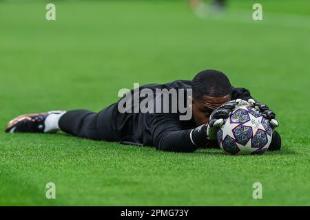 Milan, Italy. 12th Apr, 2023. Mike Maignan of AC Milan warms up during UEFA Champions League 2022/23 Quarter-Finals - First leg football match between AC Milan and SSC Napoli at San Siro Stadium, Milan. Credit: SOPA Images Limited/Alamy Live News Stock Photo