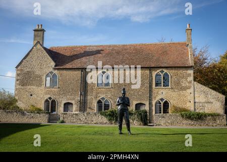 The gardens of Hauser and Wirth Somerset art gallery on the 27th October 2022 in Bruton in the United Kingdom. Credit: SMP News / Alamy Live News Stock Photo