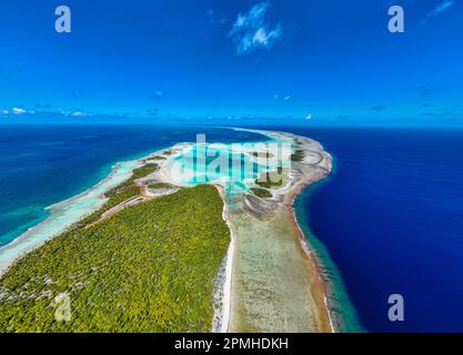 Panorama of the Blue Lagoon, Rangiroa atoll, Tuamotus, French Polynesia, South Pacific, Pacific Stock Photo