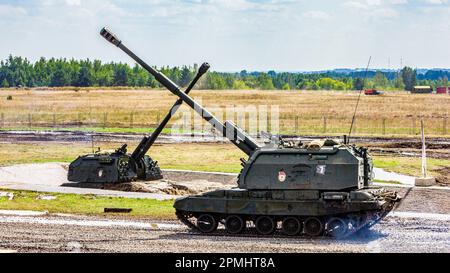 Self-propelled artillery installation 2S19M2 Msta-S of the Russian Army ...