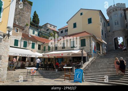 Square Nikole Durcovica with clock tower, the gate to the old town, Herceg Novi, Bay of Kotor, Montenegro, sat kula, tora Stock Photo