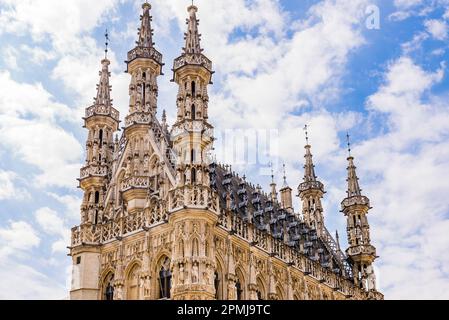 Detail. Town Hall of Leuven, Flemish Brabant, is a landmark building on that city's Grote Markt, main square. Built in a Brabantine Late Gothic style Stock Photo