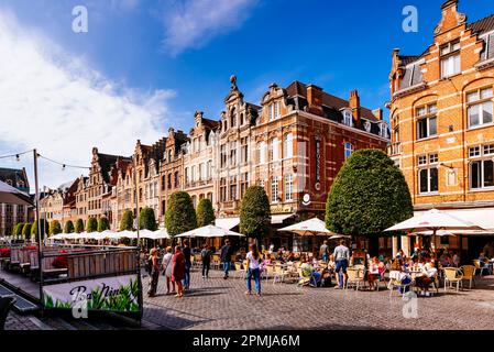 Old market square with cafes and restaurants. Leuven, Flemish Community, Flemish Region, Belgium, Europe Stock Photo