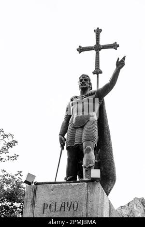 Statue of King Pelagius next to the Basilica of Covadonga. Pelagius was a Hispano-Visigoth nobleman who founded the Kingdom of Asturias in 718. Covado Stock Photo