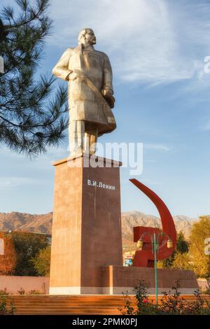 The largest Lenin statue in Central Asia,Victory Park Khujand, Tajikistan Stock Photo