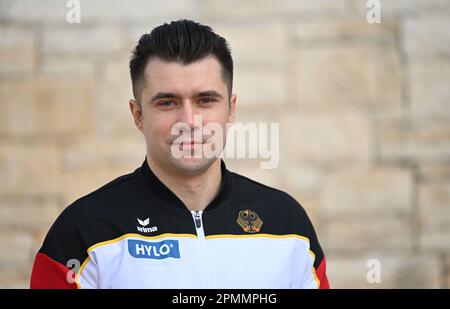 Antalya, Turkey. 14th Apr, 2023. Coach Oleksandr Suprun during a photo session in the garden of the team hotel. Credit: Marijan Murat/dpa/Alamy Live News Stock Photo