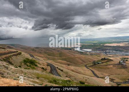 View from Lewiston Hill Overlook at the top of the Old Spiral Highway overlooking the Clearwater River and Lewiston, Idaho, USA Stock Photo