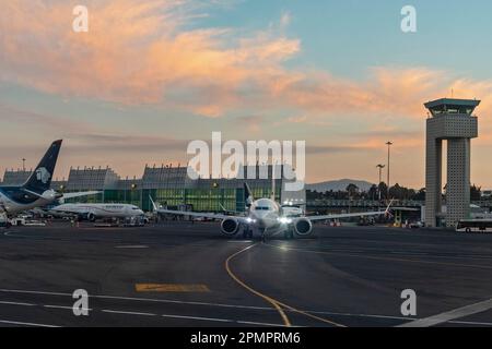 Mexico City, Mexico - AeroMexico jets on the ground at  Mexico City International Airport (Aeropuerto Internacional Benito Juárez). Stock Photo