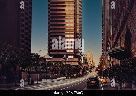 San Francisco,CA,USA. April 02 2023 :Morning at the  Montgomery Street in San Francisco's financial district. Stock Photo