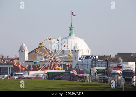 The Spanish City Dome at Whitley Bay with fun fair on the links Stock Photo