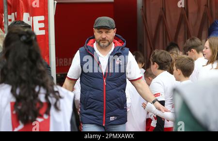 Cologne, Germany. 15th Apr, 2023. firo : 04/15/2023, football, soccer, 1.Bundesliga: 1.FC Cologne - FSV Mainz FC coach coach: Steffen Baumgart with Einlaufkids Credit: dpa/Alamy Live News Stock Photo