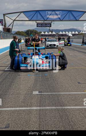 LE CASTELLET, FRANCE, April 9, 2023 : On the starting grid during the fifth French Historic Grand Prix on Circuit Paul Ricard Stock Photo