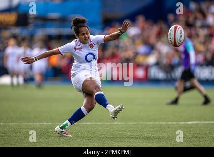 England's Lagi Tuima converts a conversation during the third round of the TikTok Women's Six Nations, Cardiff Arms Park, Cardiff. Picture date: Saturday April 15, 2023. Stock Photo