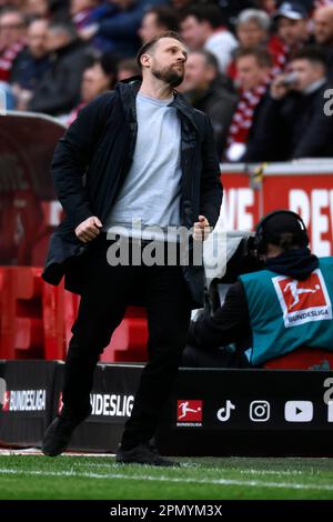 Köln, Deutschland, 1. Fussball Bundesliga 28. Spieltag 1. FC Köln : FC Mainz 05 1-1 15. 04. 2023 im Rhein Energie Stadion in Köln  Trainer Bo SVENSSON (MZ)  Foto: Norbert Schmidt, Duesseldorf Stock Photo