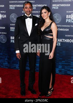 LOS ANGELES, CALIFORNIA, USA - APRIL 15: Chamath Palihapitiya and Nathalie Dompe arrive at the 9th Annual Breakthrough Prize Ceremony held at the Academy Museum of Motion Pictures on April 15, 2023 in Los Angeles, California, United States. (Photo by Xavier Collin/Image Press Agency) Stock Photo