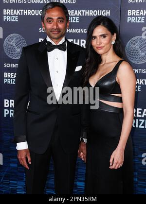 LOS ANGELES, CALIFORNIA, USA - APRIL 15: Chamath Palihapitiya and Nathalie Dompe arrive at the 9th Annual Breakthrough Prize Ceremony held at the Academy Museum of Motion Pictures on April 15, 2023 in Los Angeles, California, United States. (Photo by Xavier Collin/Image Press Agency) Stock Photo