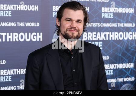 LOS ANGELES, CALIFORNIA, USA - APRIL 15: Norwegian chess grandmaster who is the reigning five-time World Chess Champion Magnus Carlsen arrives at the 9th Annual Breakthrough Prize Ceremony held at the Academy Museum of Motion Pictures on April 15, 2023 in Los Angeles, California, United States. (Photo by Xavier Collin/Image Press Agency) Stock Photo