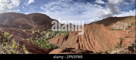 Morocco: one of the stunning clay villages in the green Dades valley near Boumalne Dades and Dades Gorge, carved by Dades River Stock Photo