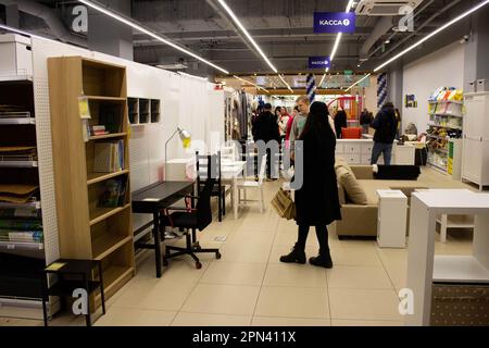 Moscow, Russia. 15th Apr, 2023. Customers are seen at a newly opened Swed House shop in Moscow. A Belarusian company called Swed House, which specializes in selling products from the well-known Swedish brand IKEA, has opened its first store in 'Shchelkovsky' shopping center on April 15, 2023, in Moscow, Russia. In March 2022, IKEA, the world's biggest furniture brand, closed down its stores in Russia. (Photo by Vlad Karkov/SOPA Images/Sipa USA) Credit: Sipa USA/Alamy Live News Stock Photo