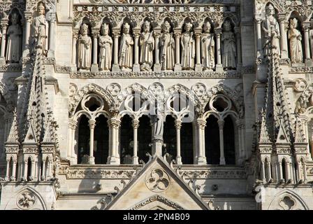 AMIENS CATHEDRAL1220-1288 - LA SOMME RÉGION HAUTS DE FRANCE - GOTHIC ARCHITECTURE - LARGEST GOTHIC CATHEDRAL IN FRANCE - MAIN FACADE AND DETAILS © photography : Frédéric BEAUMONT Stock Photo