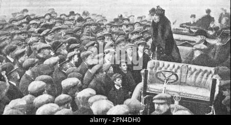 Suffragette Clara Lambert gives a speech in defense of women's rights. Photo from 1910. Stock Photo