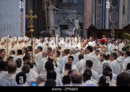 April 06, 2023 - Vatican: Pope Francis celebrates in St. Peter's Basilica the Mass of Chrism on the occasion of Holy Thursday of Easter Week. © Andrea Sabbadini Stock Photo