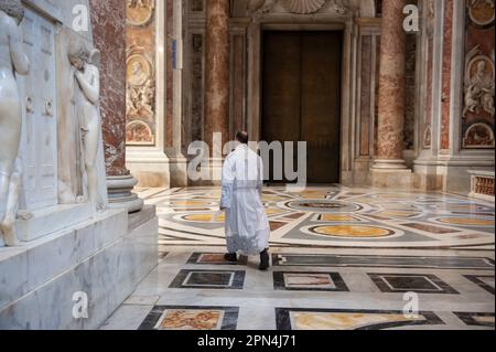 April 06, 2023 - Vatican: Pope Francis celebrates in St. Peter's Basilica the Mass of Chrism on the occasion of Holy Thursday of Easter Week. © Andrea Sabbadini Stock Photo