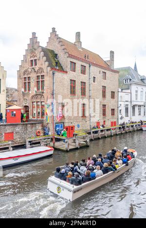 Sightseeing canal boats at The Rozenhoedkaai Canal, Bruges (Brugge), West Flanders Province, Kingdom of Belgium. Stock Photo