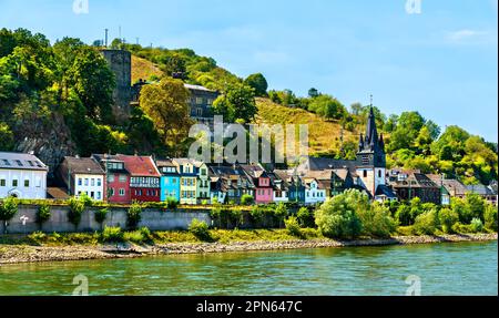 Niederheimbach town with Heimburg Castle in the Rhine Gorge in Germany Stock Photo