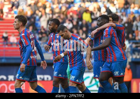 Caen, France. 15th Apr, 2023. © PHOTOPQR/OUEST FRANCE/Martin ROCHE/OUEST-FRANCE ; Caen ; 15/04/2023 ; Ce samedi 15 avril 2023 la 31 ème journée de Ligue 2 BKT Stade Malherbe de Caen - Paris FC Célébration du but de Yohan Court Photographe: Martin ROCHE *** Local Caption *** Credit: MAXPPP/Alamy Live News Stock Photo